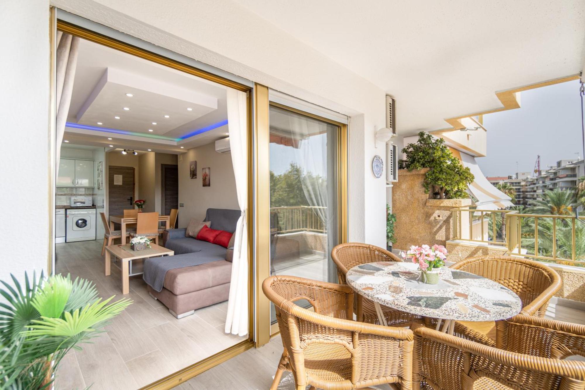 TuristMar - Acogedor apartamento a solo 50m de la Playa, Salou Exterior foto